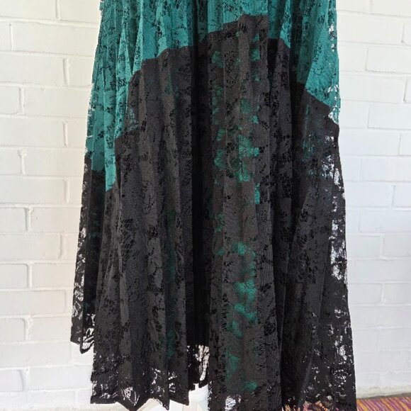 Lane Bryant Lace Colorblock Pleated Midi Dress in Emerald Green and Black Size14 - Picture 7 of 15